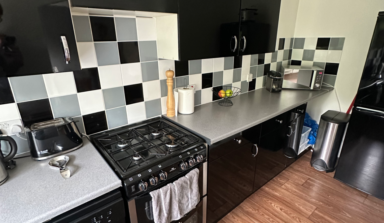 Methwyn_Close_Kitchen_2